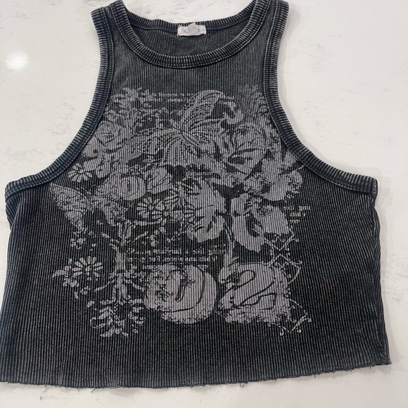 Garage Tops - Garage Ribbed Knit Crop Top in Black